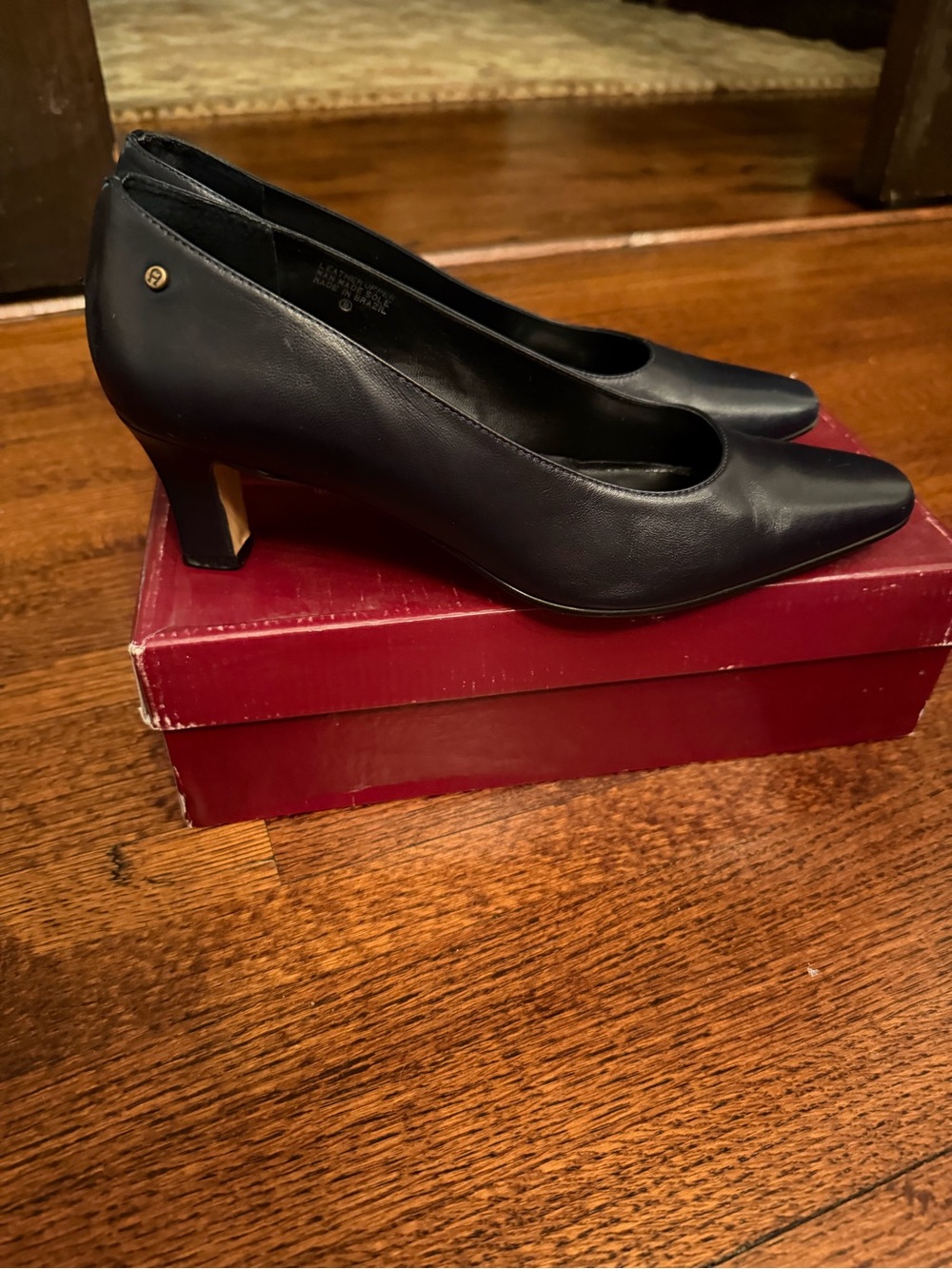 Etienne Aigner Black Leather Pointed Low Heel Pumps